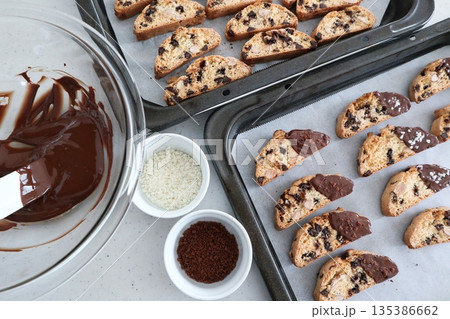 手作りビスコッティ 135386662