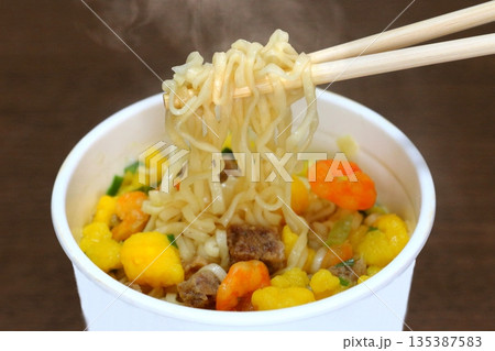 カップラーメン カップラーメン 135387583