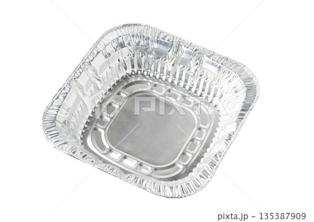透明背景（png）に四角いアルミ容器 135387909