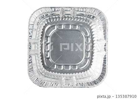 透明背景（png）に四角いアルミ容器 135387910