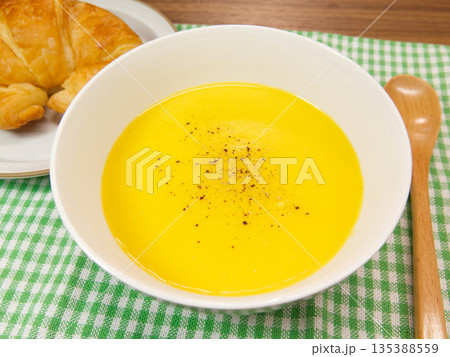 カボチャのポタージュスープ 135388559