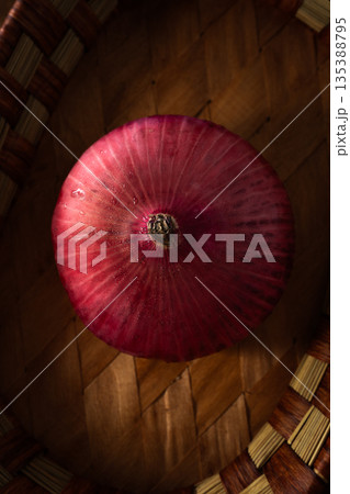 onion onion 135388795