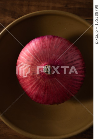 onion onion 135388799