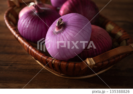 onion 135388826