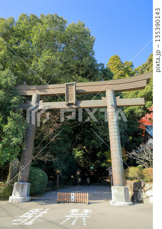 高千神社の鳥居　宮崎県高千穂町 135390143