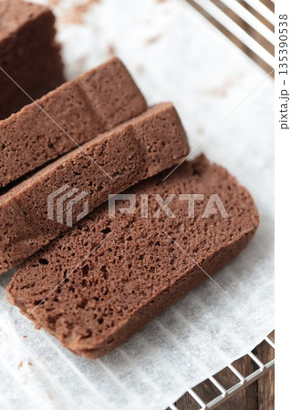 グルテンフリーのお菓子 おからパウダーのレンチン蒸しチョコケーキ グルテンフリーのお菓子 おからパウダーのレンチン蒸しチョコケーキ 135390538