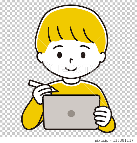 ペンタブを持ってタブレット端末で勉強する男の子のイラスト ペンタブを持ってタブレット端末で勉強する男の子のイラスト 135391117