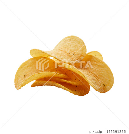 黄金色のポテトチップス 重なり構図 黄金色のポテトチップス 重なり構図 135391236