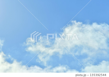 青空と雲　フリースペースイメージ（ fix撮影 ） 135392544