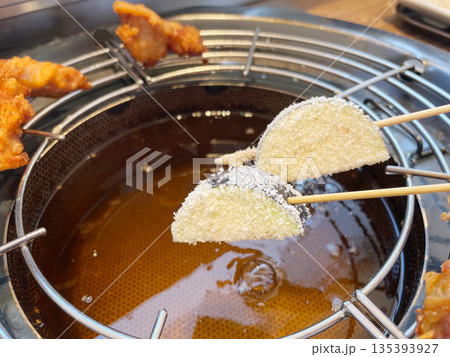 串揚げのナス 串揚げのナス 135393927