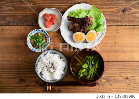 一汁二菜_スペアリブと辛子明太子 135393990