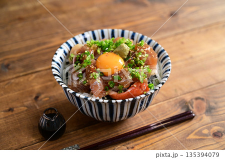 漬け海鮮丼 漬け海鮮丼 135394079