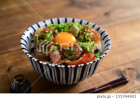 漬け海鮮丼 漬け海鮮丼 135394081