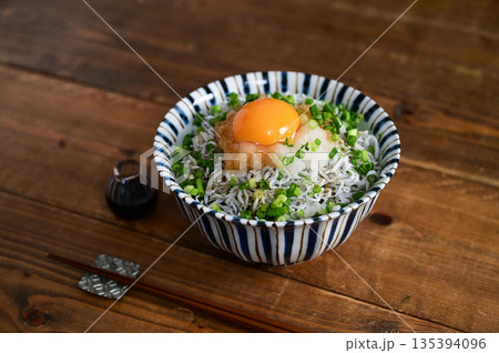 おろししらす丼 おろししらす丼 135394096