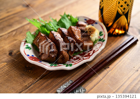 厚切り炙りチャーシュー 135394121