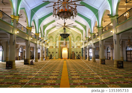 リトルインディア地域で見つけたモスクの内部の美しい様子 135395733
