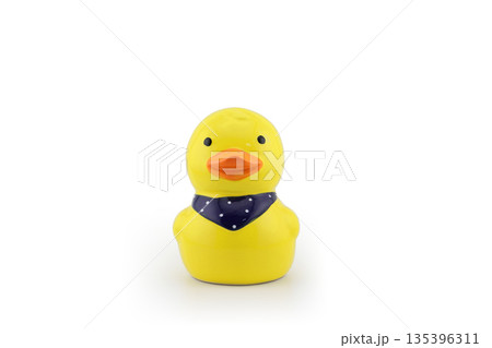 アヒル陶器置物貯金箱 135396311