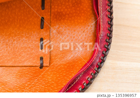 レザークラフト　皮のカバン 135396957