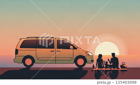 夕焼けに染まる海辺の家族ピクニック 135403099