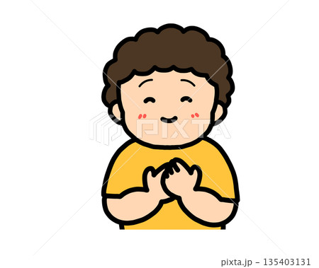 安心する　アジア人の男の子 135403131