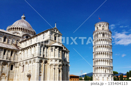 イタリア　ピサ　ピサの斜塔 135404113