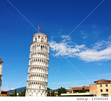 イタリア　ピサ　ピサの斜塔 135404144
