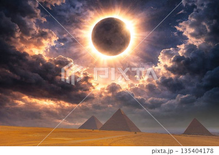 ピラミッド（エジプト） 135404178