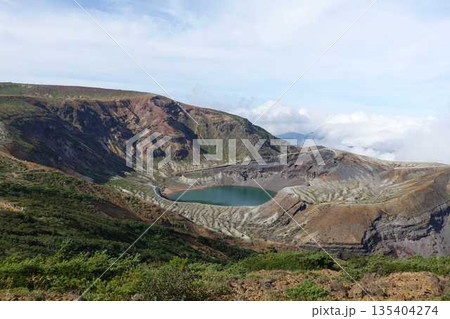 御釜　お釜　蔵王 135404274