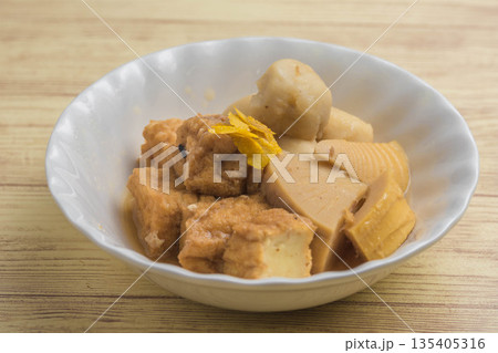 厚揚げと小芋と筍の煮物 135405316
