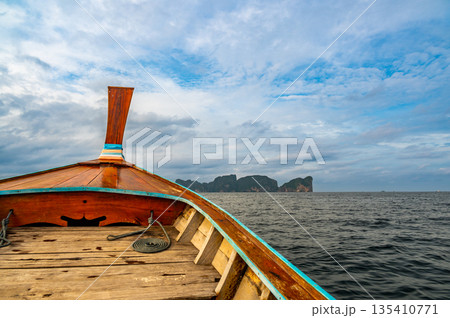 View of limestone rock at Ko Phi Phi islands, Thailand. View from long tailed boat. Exotic and tropic nature, summer paradise. 135410771