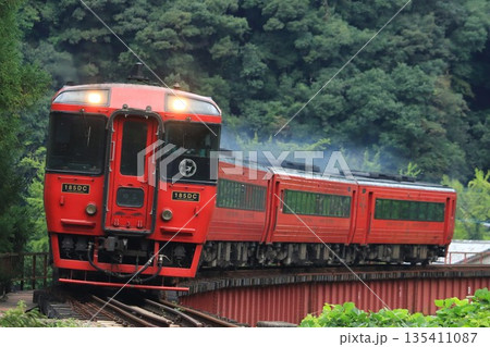 特急ゆふ　キハ185系 135411087