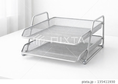 メタルメッシュの2段書類トレイ(デスク上) メタルメッシュの2段書類トレイ(デスク上) 135411930