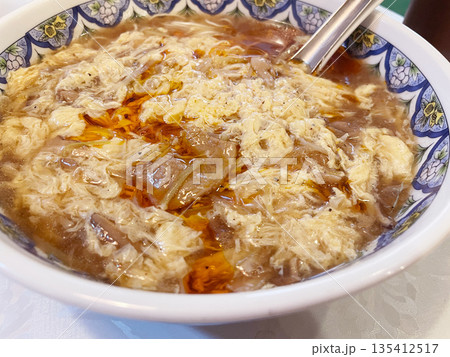 酸辣湯麺（サンラータン麺） 135412517