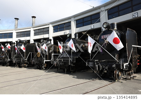 京都梅小路の蒸気機関車 京都梅小路の蒸気機関車 135414895