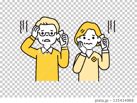 スマホで話しながら心配そうな顔をする、高齢の男性と女性・老夫婦のベクターイラスト素材セット 135414969