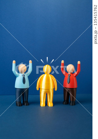 Business executives fight for a valuable employee. Talent competition concept, hiring pressure and retention strategy. Labor market rivalry, incentives and strategic human resource management 135415762