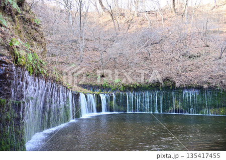 白糸の滝～晩秋軽井沢風景～ 135417455