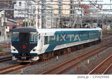 高崎線特急あかぎ号(青色E257系電車:上野行列車) 高崎線特急あかぎ号(青色E257系電車:上野行列車) 135420560