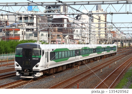 高崎線特急あかぎ号:E257系電車(上野行列車) 高崎線特急あかぎ号:E257系電車(上野行列車) 135420562