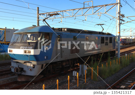 ゆめ咲線:安治川口駅にて(大阪府大阪市此花区) ゆめ咲線:安治川口駅にて(大阪府大阪市此花区) 135421317