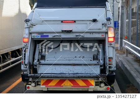 塵芥車 (ゴミ収集車)  イメージ 135427127