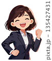 スーツの女性 135427431