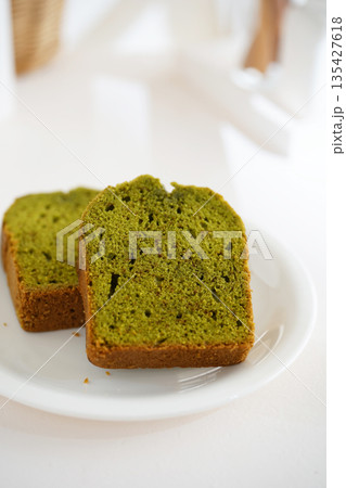 パウンドケーキ 135427618