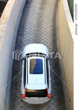 スロープの車路(真空コンクリート) イメージ スロープの車路(真空コンクリート) イメージ 135428304