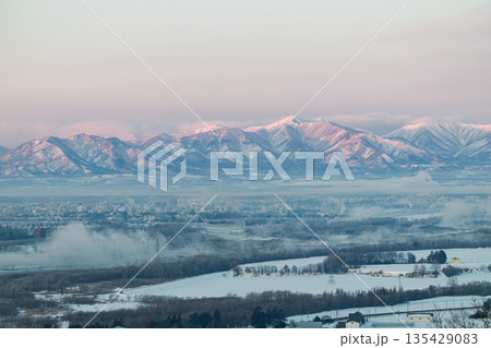 日高山脈と十勝平野 日高山脈と十勝平野 135429083