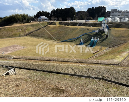 朝日山公園 見晴らしの丘(富山県氷見市) 朝日山公園 見晴らしの丘(富山県氷見市) 135429560