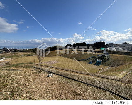 朝日山公園 見晴らしの丘(富山県氷見市) 朝日山公園 見晴らしの丘(富山県氷見市) 135429561