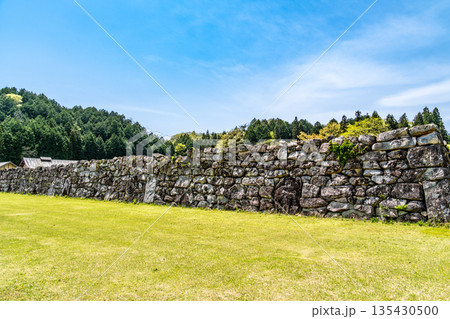 初夏の吉川元春館跡2　広島県山県郡北広島町 135430500