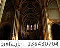 パリ最古の教会サン・ジェルマン・デ・プレ教会の内部 135430704