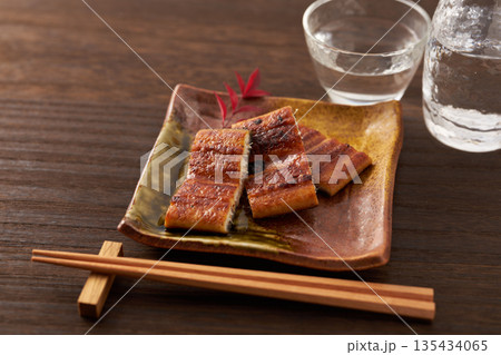 うなぎの蒲焼き イメージ 135434065